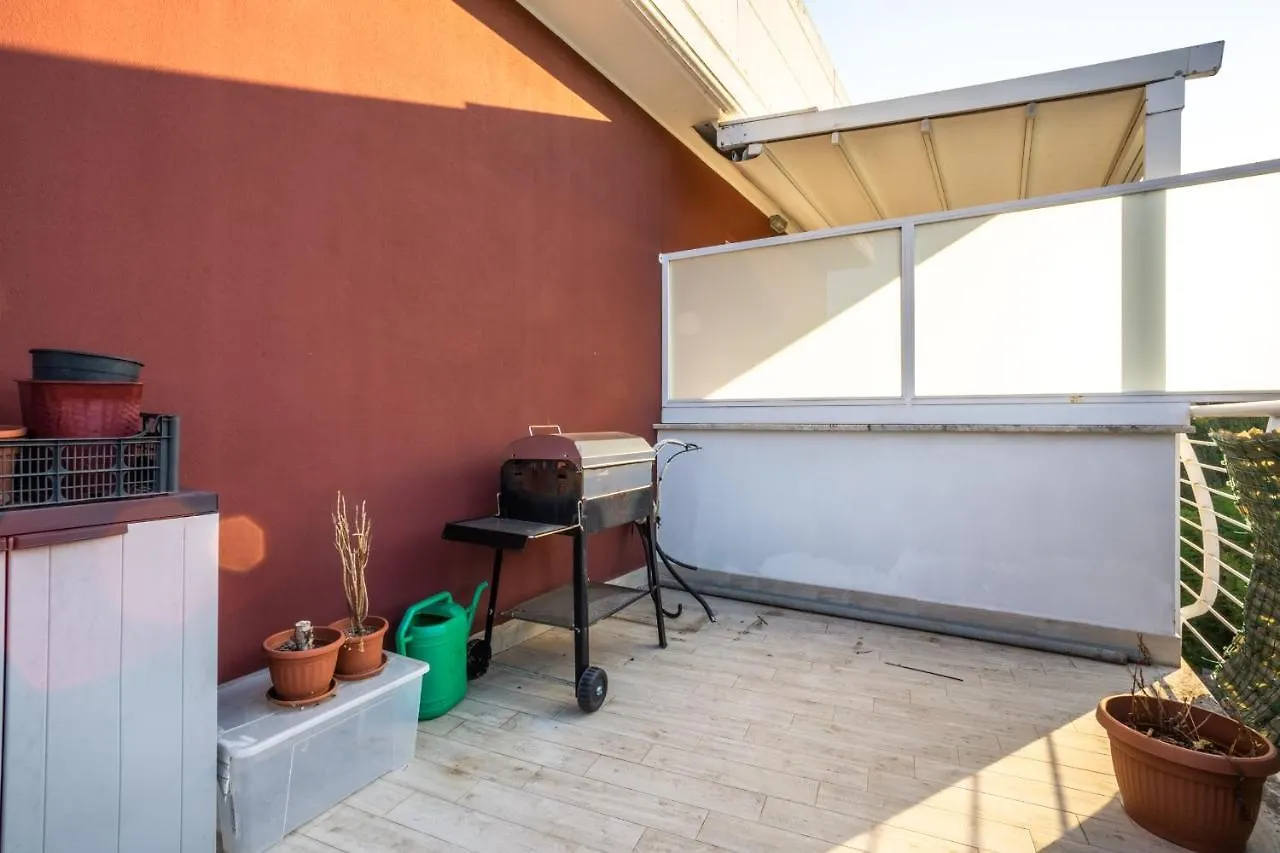 Appartamento Urban Retreat -Private Parking+Terrace Roma